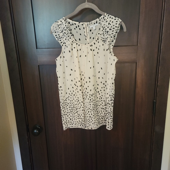 EUC Women's GAP White & Black Polka Dot Chiffon Sheer Sleeveless Tank Size XS - Picture 1 of 7